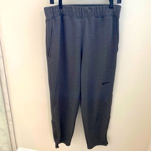 Nike men’s grey sweatpants size L